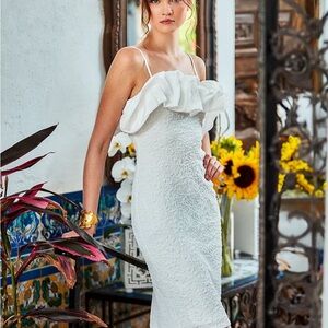 Badgley Mischka White Sheath Dress with Ruffled Backless Design